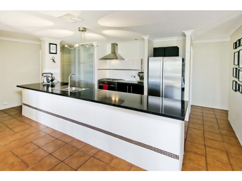 7 Salacia Court, Alexander Heights WA 6064