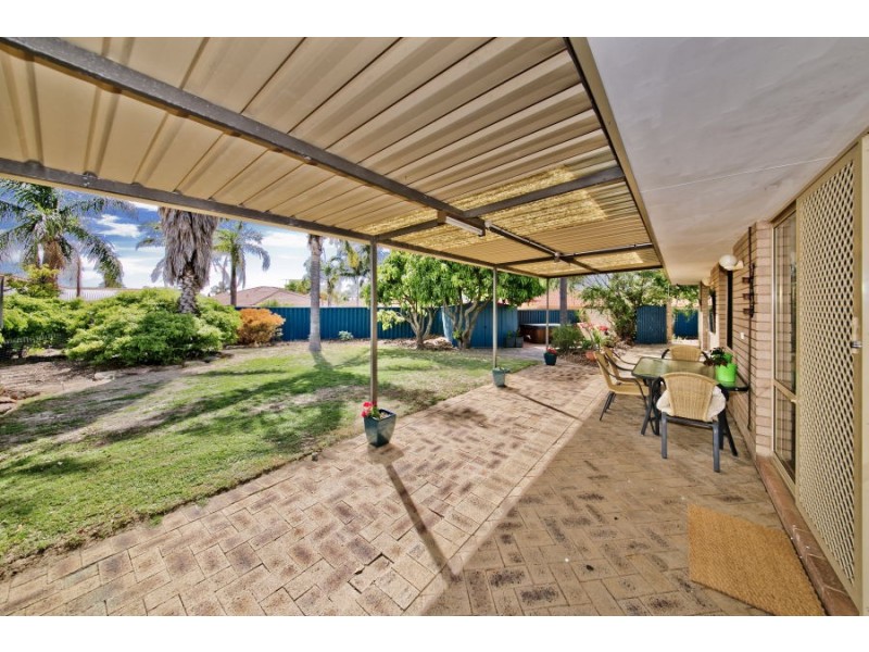 7 Salacia Court, Alexander Heights WA 6064