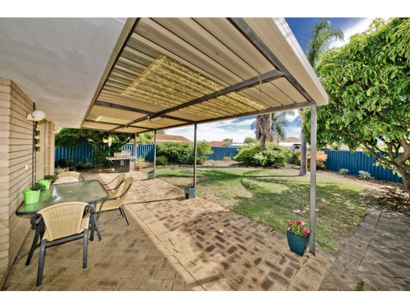 7 Salacia Court, Alexander Heights WA 6064