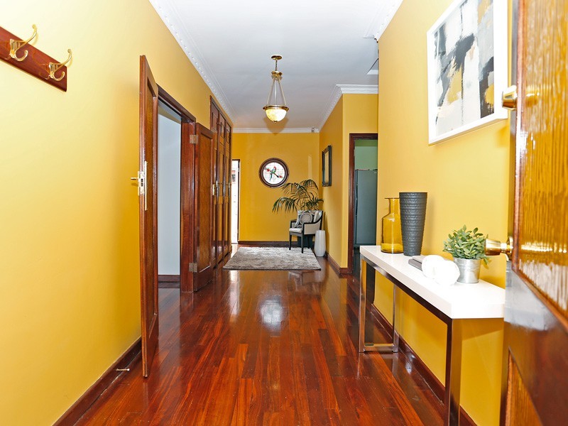 172 Roberts Road, Rivervale WA 6103