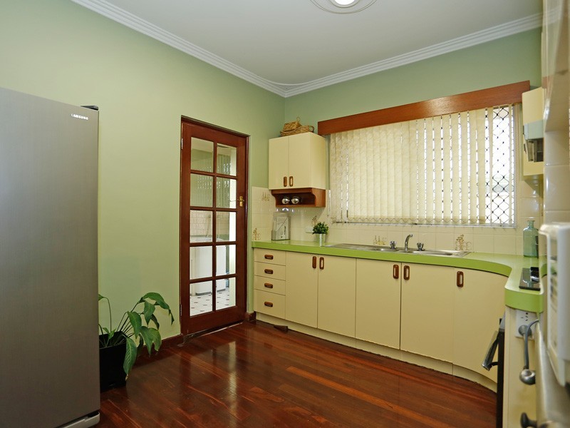 172 Roberts Road, Rivervale WA 6103
