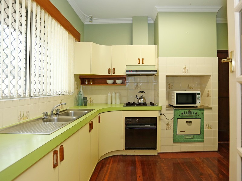 172 Roberts Road, Rivervale WA 6103