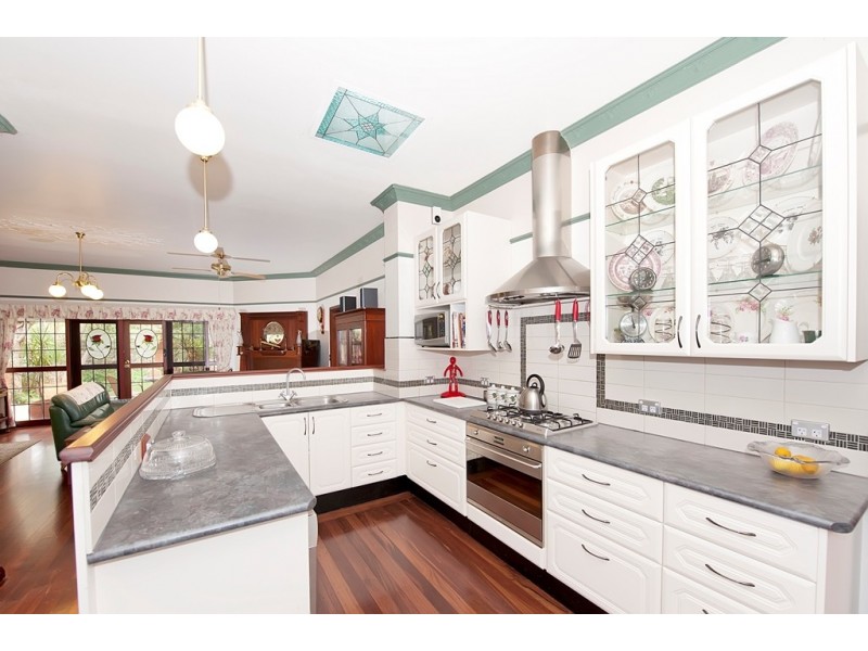 97 Holmfirth Street, Coolbinia WA 6050