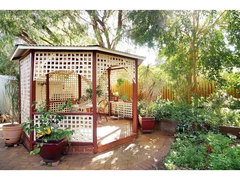 97 Holmfirth Street, Coolbinia WA 6050