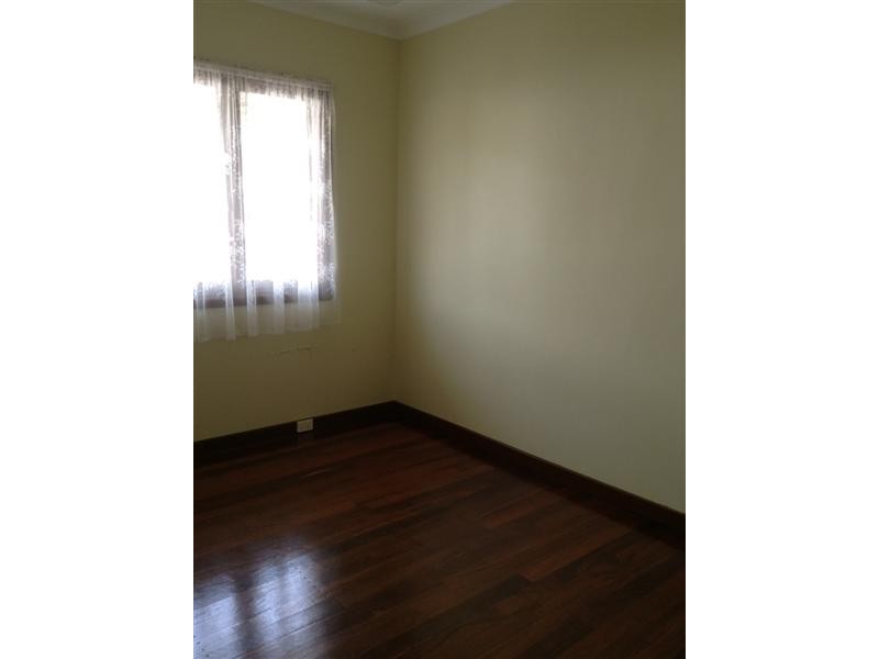 33 Bradley Way, Lockridge WA 6054