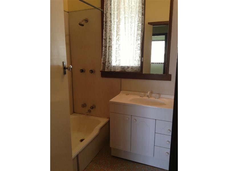 33 Bradley Way, Lockridge WA 6054