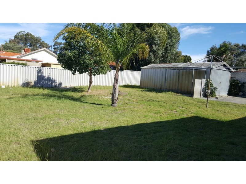 33 Bradley Way, Lockridge WA 6054