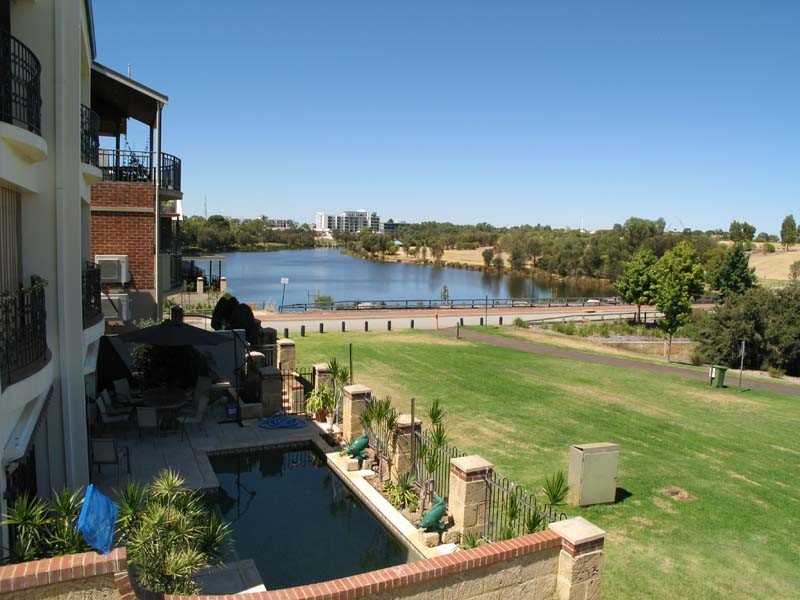 26 Riverina Drive, Ascot WA 6104