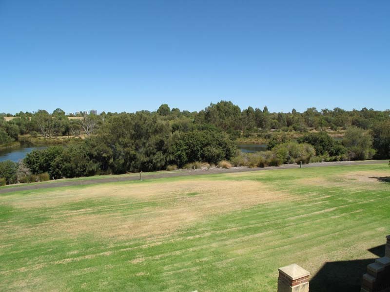 26 Riverina Drive, Ascot WA 6104