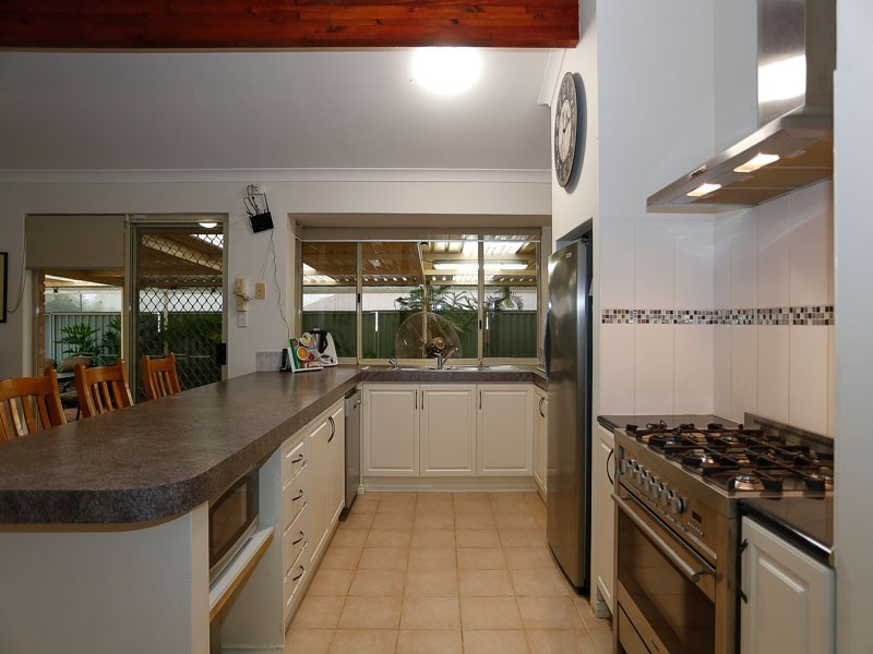 5 Bourke View, Jane Brook WA 6056