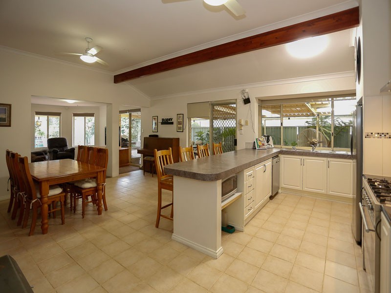 5 Bourke View, Jane Brook WA 6056