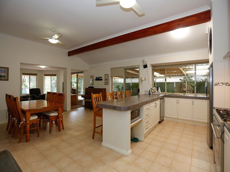 5 Bourke View, Jane Brook WA 6056