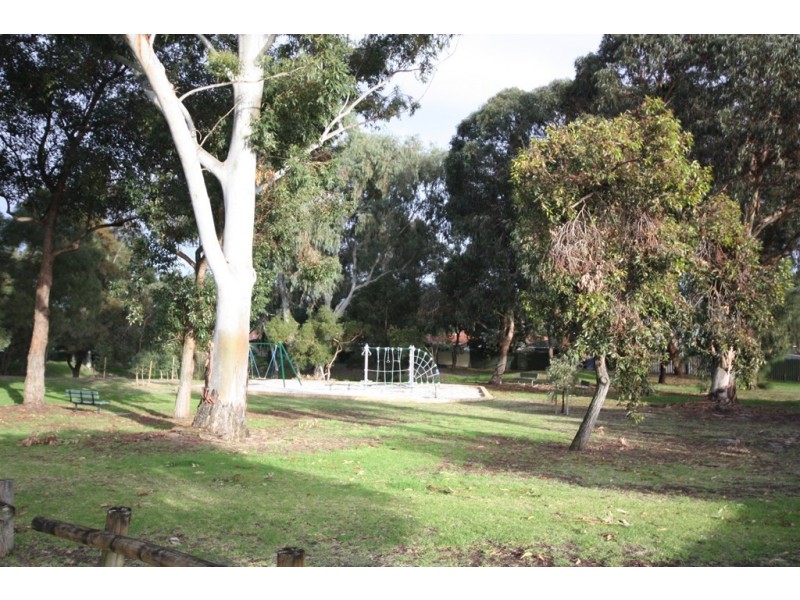 17 Lilac Place, Dianella WA 6059