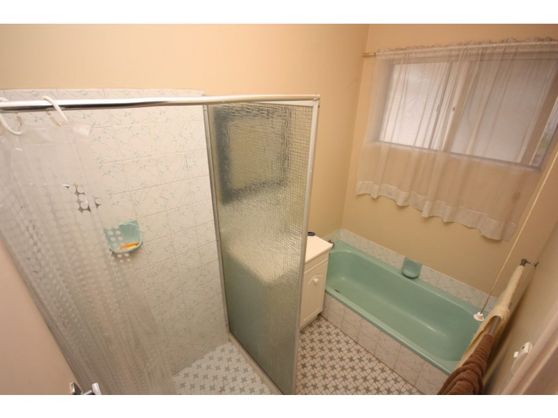 17 Lilac Place, Dianella WA 6059