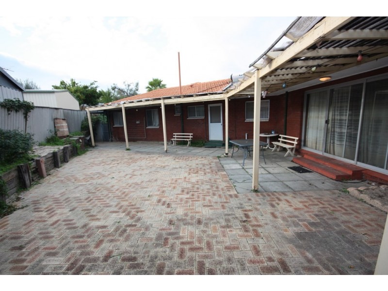 17 Lilac Place, Dianella WA 6059