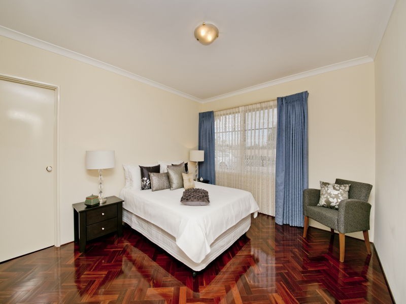 1 Redgate Lane, Dianella WA 6059