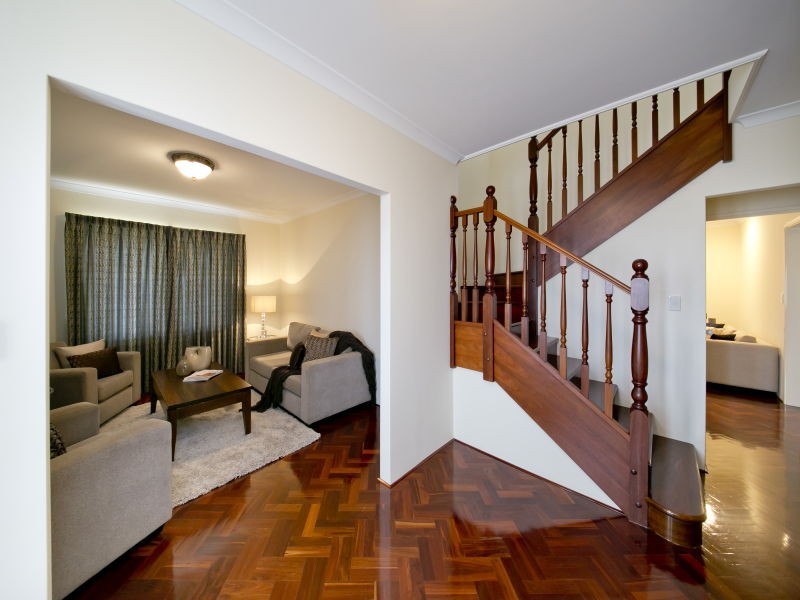 1 Redgate Lane, Dianella WA 6059