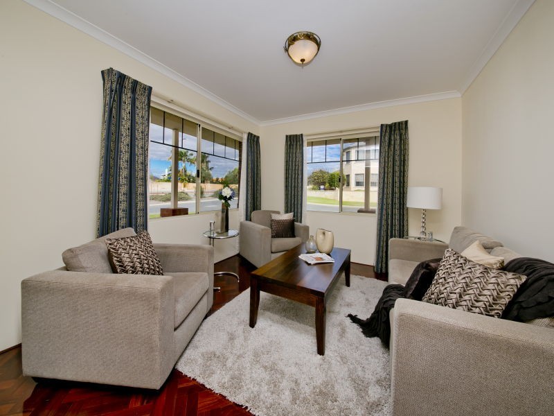 1 Redgate Lane, Dianella WA 6059