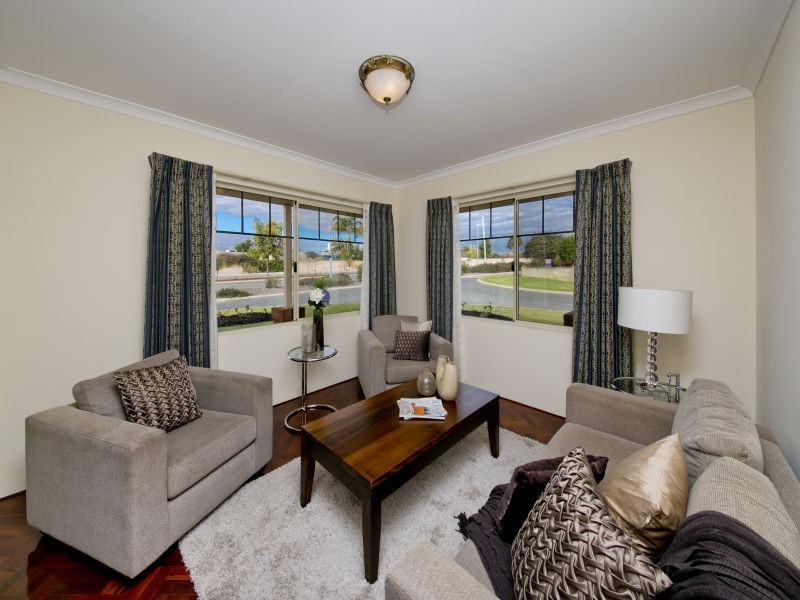 1 Redgate Lane, Dianella WA 6059