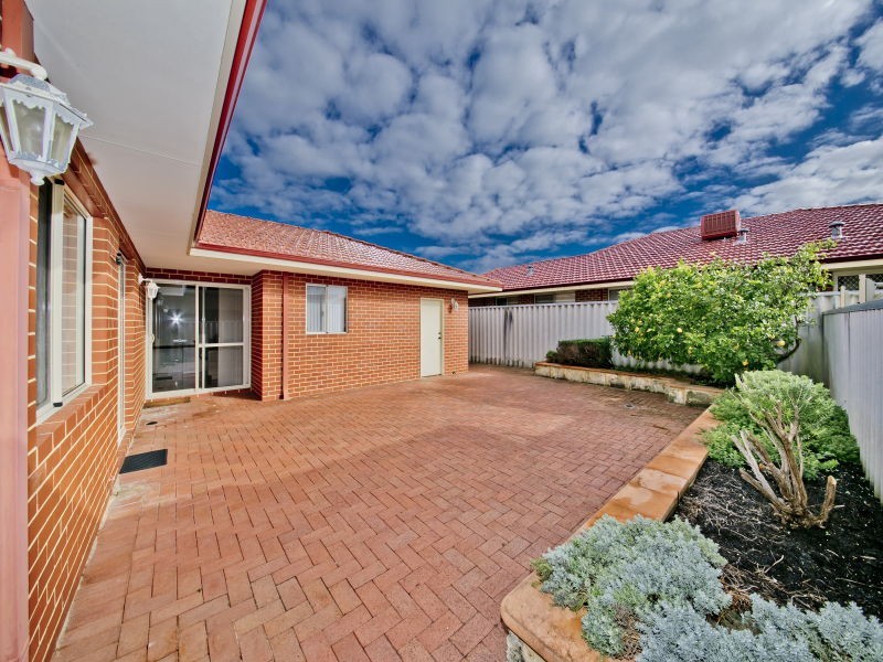 1 Redgate Lane, Dianella WA 6059