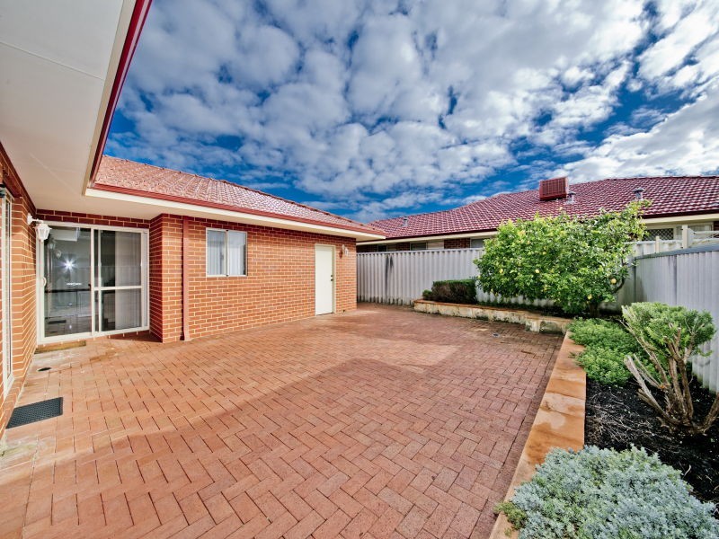 1 Redgate Lane, Dianella WA 6059