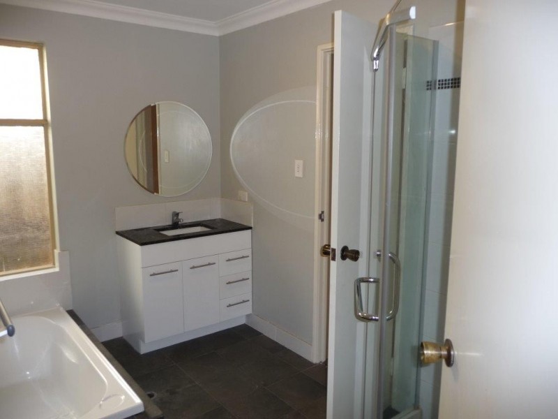 27 Teneriffe Place, Mirrabooka WA 6061