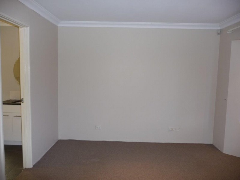 27 Teneriffe Place, Mirrabooka WA 6061