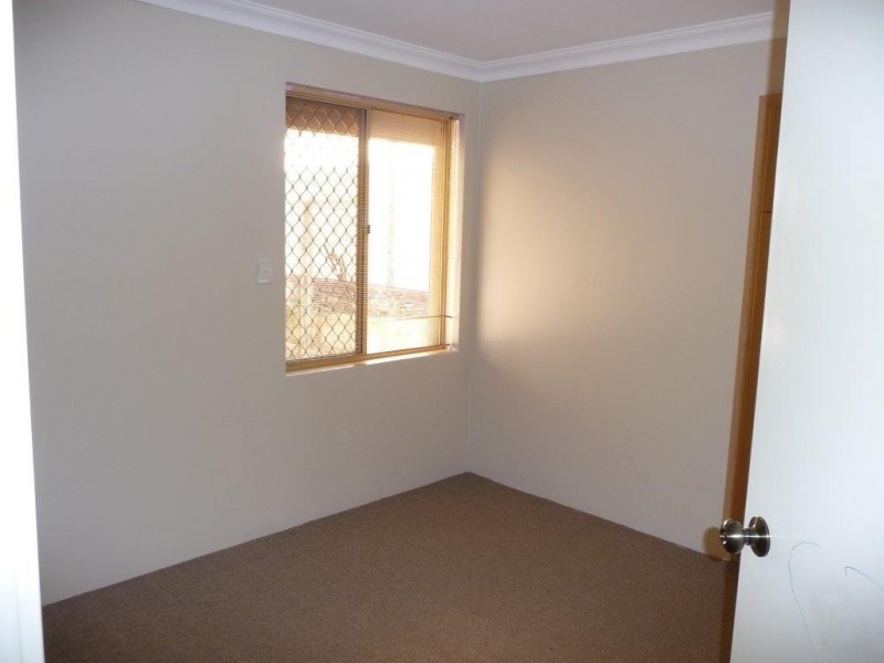 27 Teneriffe Place, Mirrabooka WA 6061