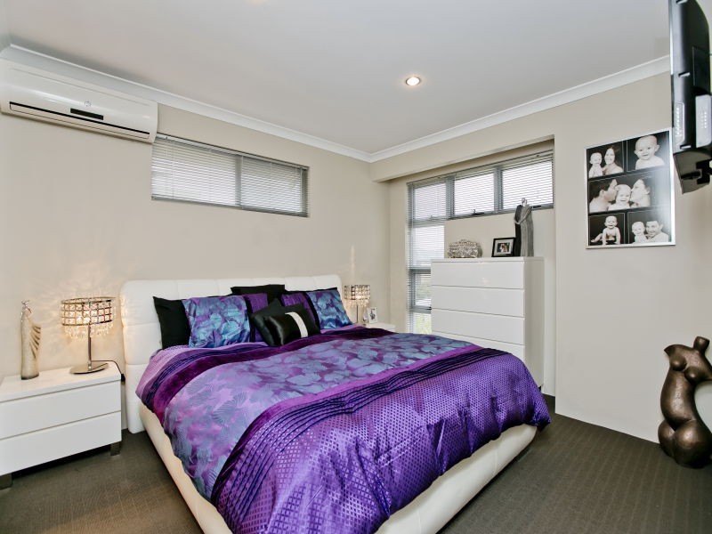 14 Evesham Drive, Ellenbrook WA 6069