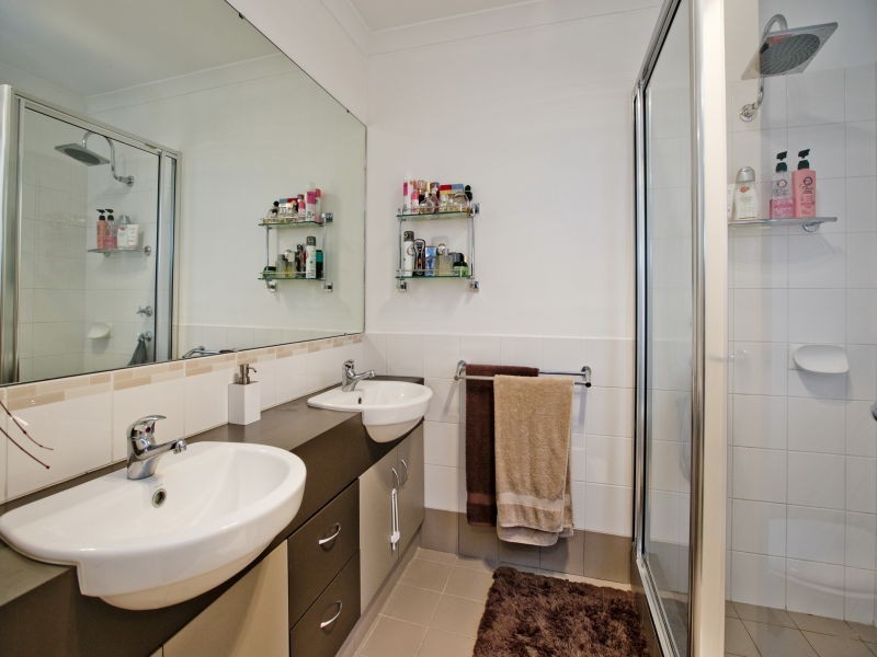 14 Evesham Drive, Ellenbrook WA 6069