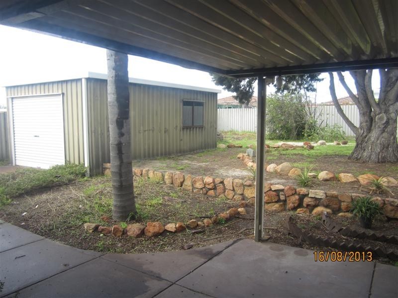 27 Littlemore Way, Eden Hill WA 6054