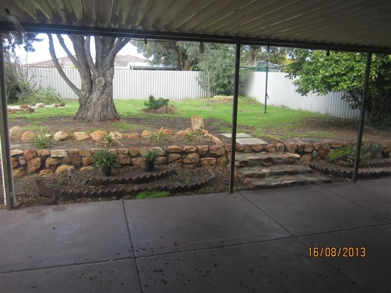 27 Littlemore Way, Eden Hill WA 6054