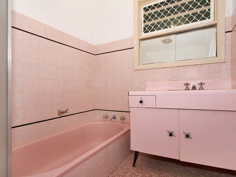 8 Hardaker Street, Eden Hill WA 6054