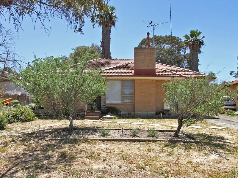 8 Hardaker Street, Eden Hill WA 6054