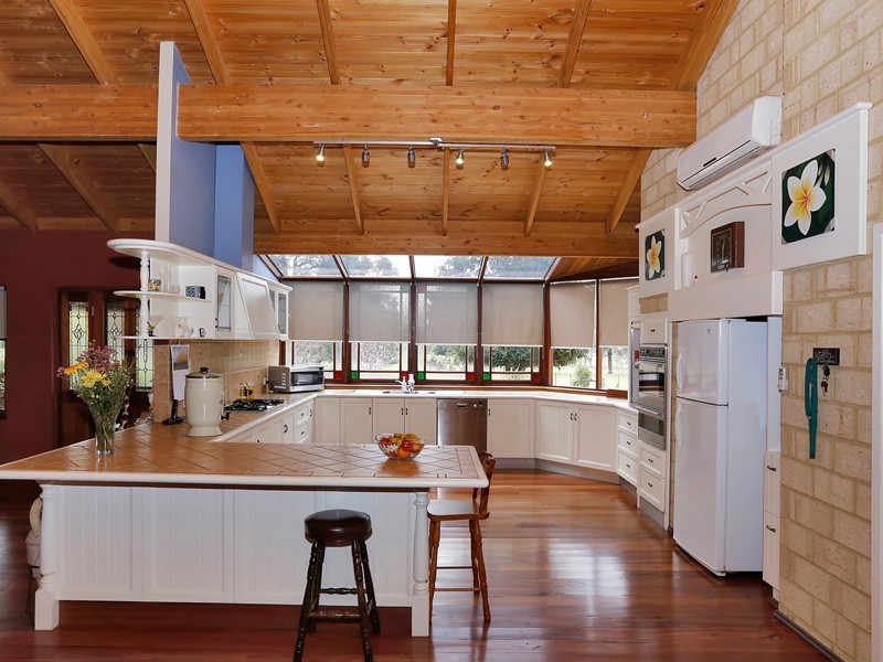 9 Santa Gertrudis Drive, Lower Chittering WA 6084