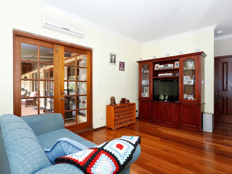 9 Santa Gertrudis Drive, Lower Chittering WA 6084