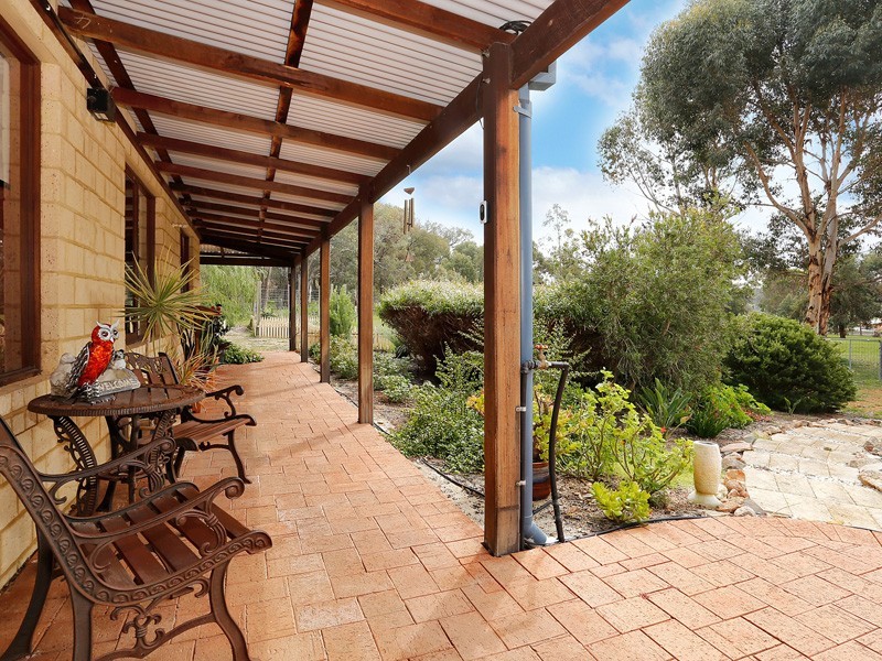 9 Santa Gertrudis Drive, Lower Chittering WA 6084