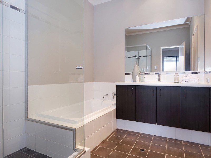 18A Navarre Way, Butler WA 6036