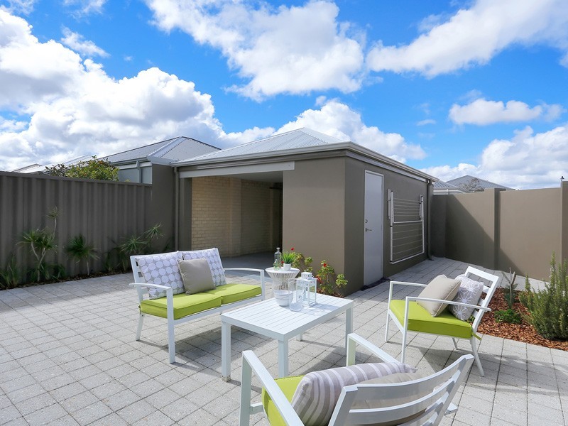 18A Navarre Way, Butler WA 6036