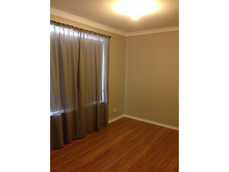 8 Bacon Place, Beechboro WA 6063