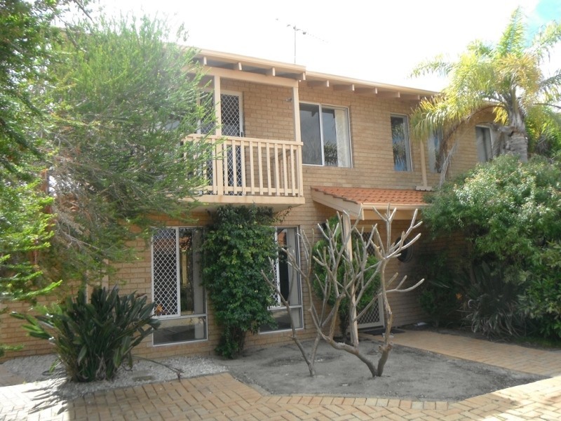 3/310 Grand Promenade, Dianella WA 6059