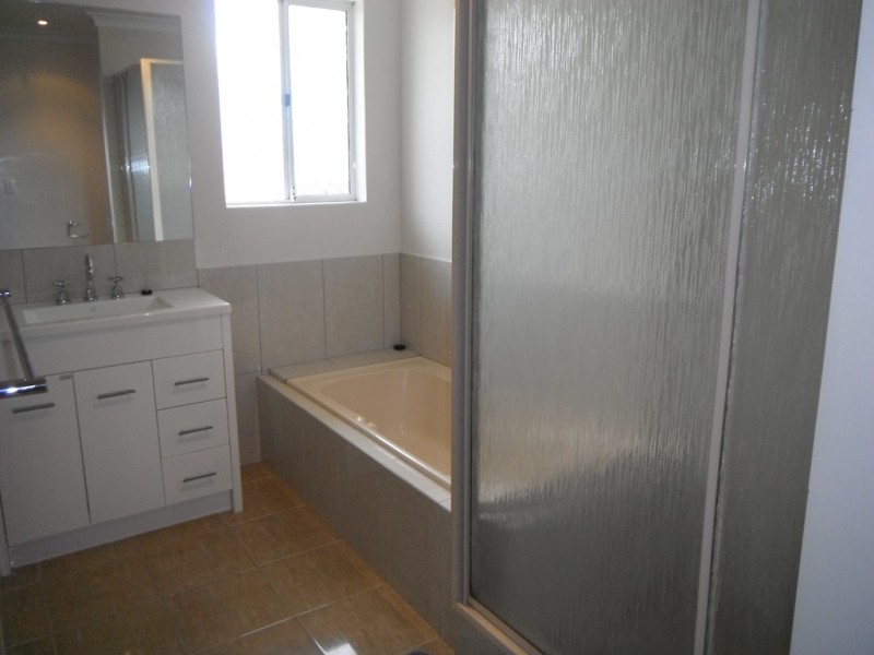 3/310 Grand Promenade, Dianella WA 6059