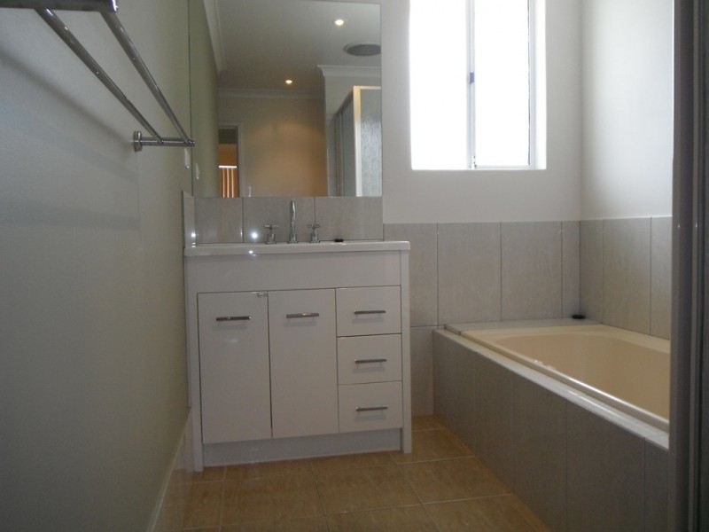 3/310 Grand Promenade, Dianella WA 6059