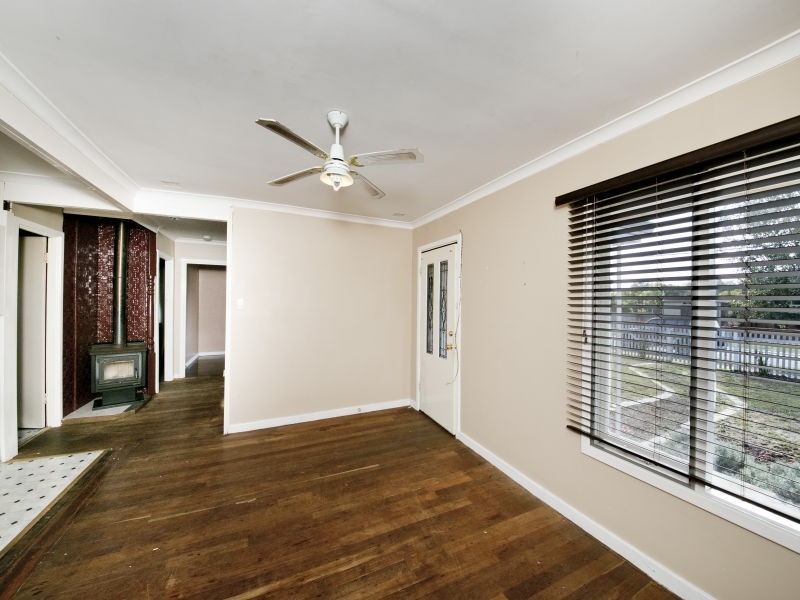 23 Tresidder Road, Lockridge WA 6054