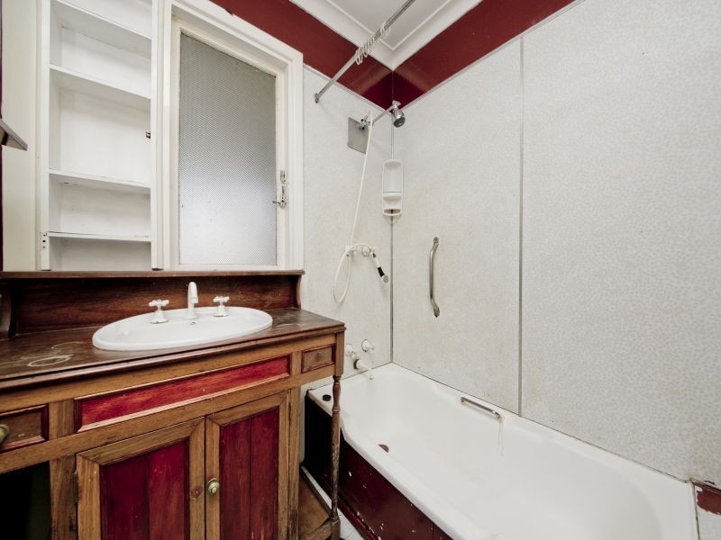 23 Tresidder Road, Lockridge WA 6054