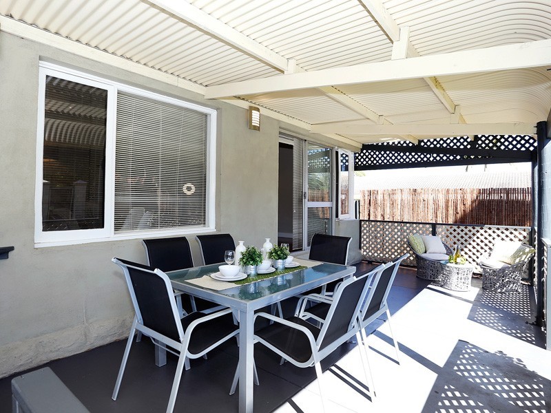 10 Dudley Street, Rivervale WA 6103