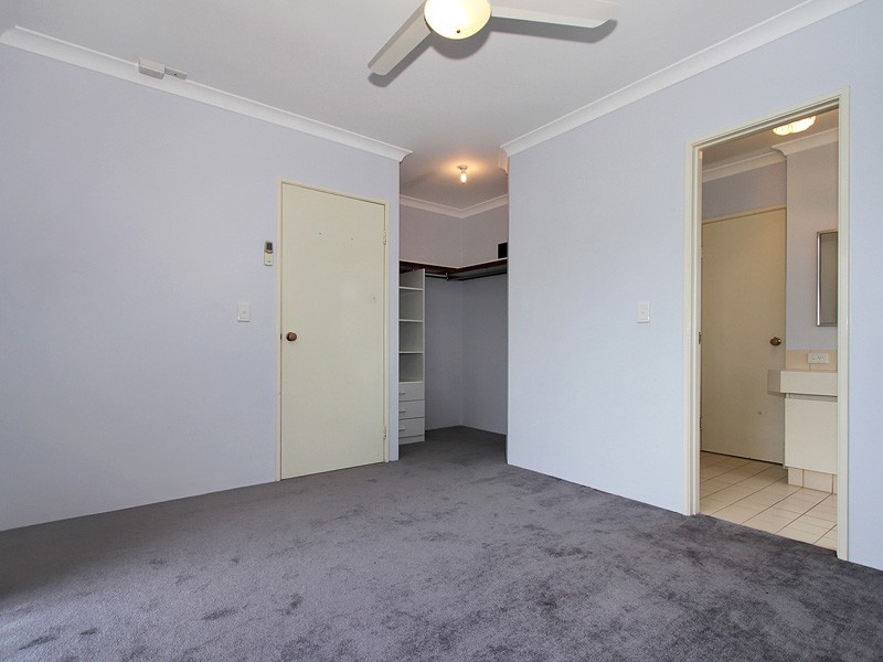 1/19 Roseheath Boulevard, Kiara WA 6054