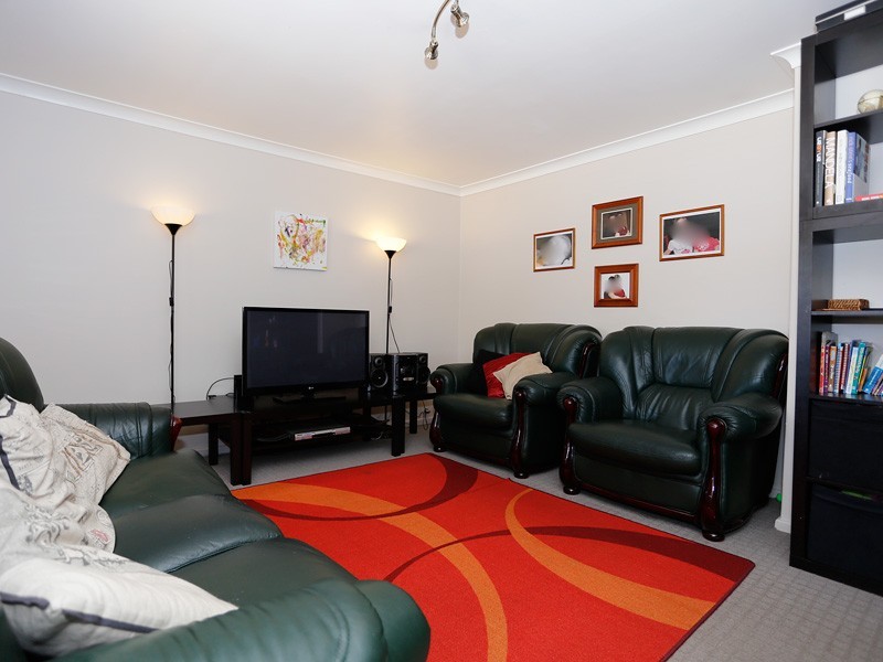 92 Maguire Avenue, Beechboro WA 6063