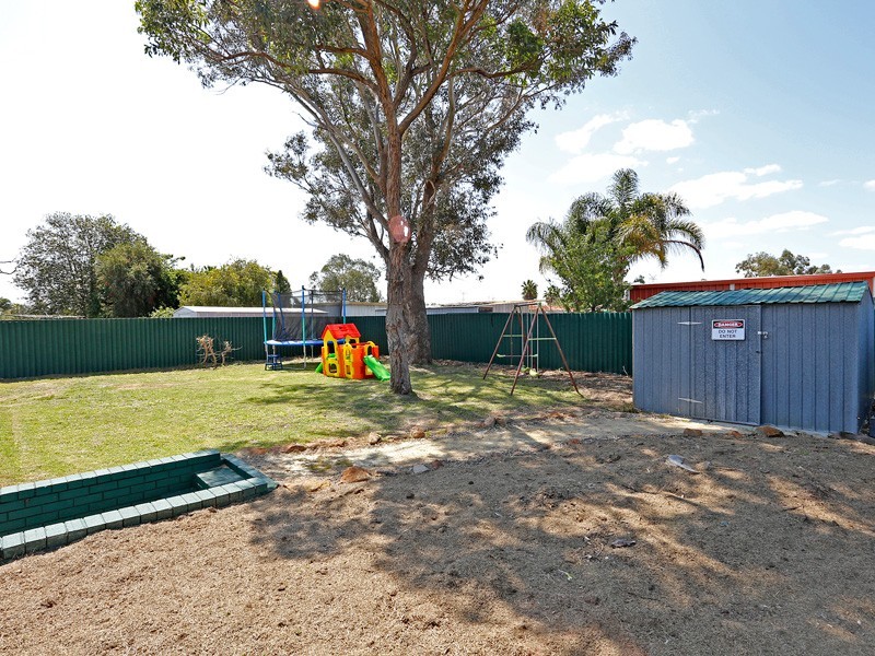 92 Maguire Avenue, Beechboro WA 6063