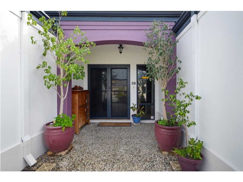 38 Boddington Circuit, Dianella WA 6059